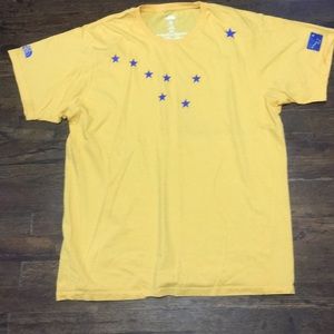 North Face Alaska tshirt yellow size large